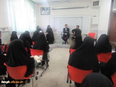 برگزاری جلسه مسؤولان و نمایندگان دانشجومعلمان پردیس حضرت معصومه(س)