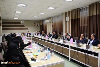 برگزاری جلسه شورای اداری پردیس حضرت معصومه(س) در مجموعه آموزشی-رفاهی فرهنگیان استان قم