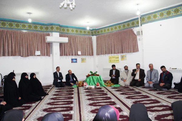 دیدار صمیمانه مدیر کل دانشجویی و مدیر پردیس های استان قم با دانشجو معلمان اهل سنت به مناسب هفته وحدت 3