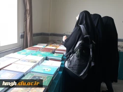 بازدید دانشجومعلمان از نمایشگاه کتاب دانشکده هدی 3