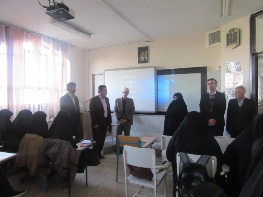 بازدید دکتر مشهدی مدیر کارورزی و امور مدارس وابسته دانشگاه فرهنگیان از پردیس حضرت معصومه(س) 2