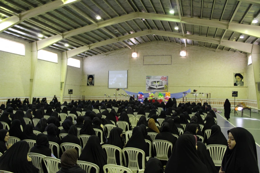 مراسم روز دانشجو با حضور سرپرست امور پردیس های استان قم در پردیس حضرت معصومه(س) 2