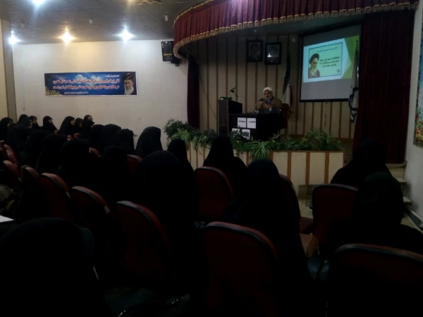 برگزاری مراسم گرامیداشت هفته پژوهش و روز وحدت حوزه و دانشگاه ویژه دانشجومعلمان 3