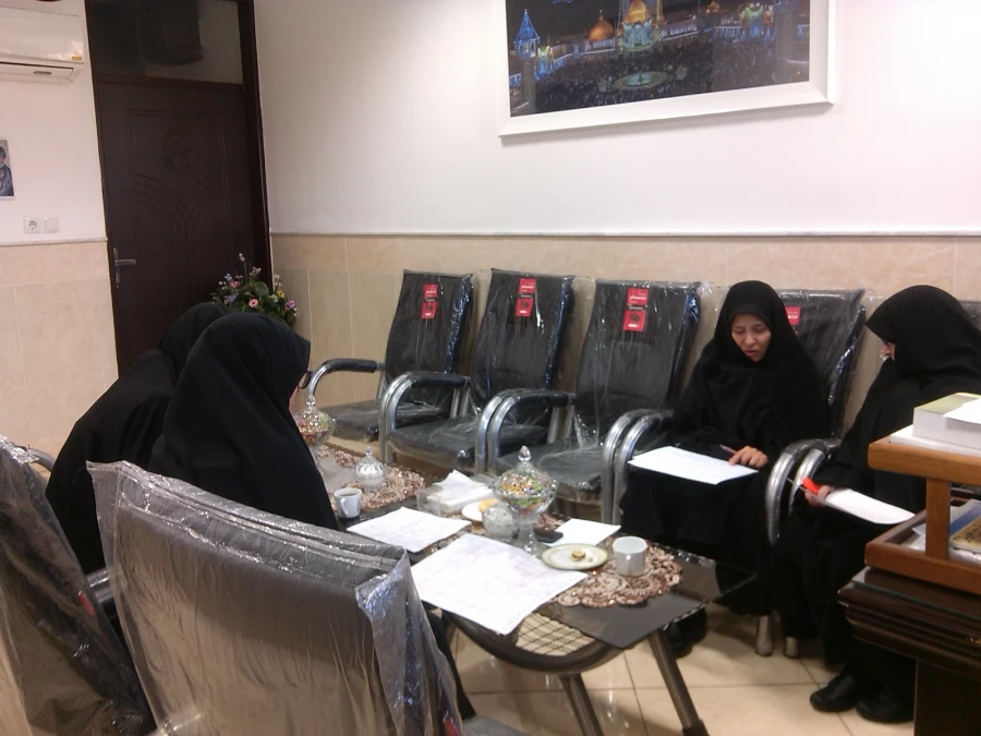 برگزاری جلسه هماهنگی گروه های آموزشی جهت برنامه ریزی نیمسال دوم 98-97 3