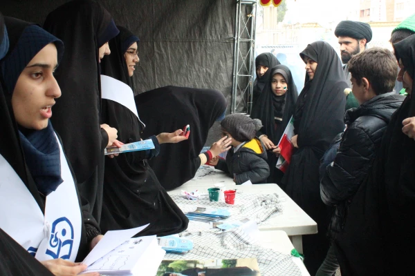 شرکت کارکنان، اساتید و دانشجومعلمان پردیس حضرت معصومه(س) قم در راهپیمایی شکوهمند یوم الله 22 بهمن  2