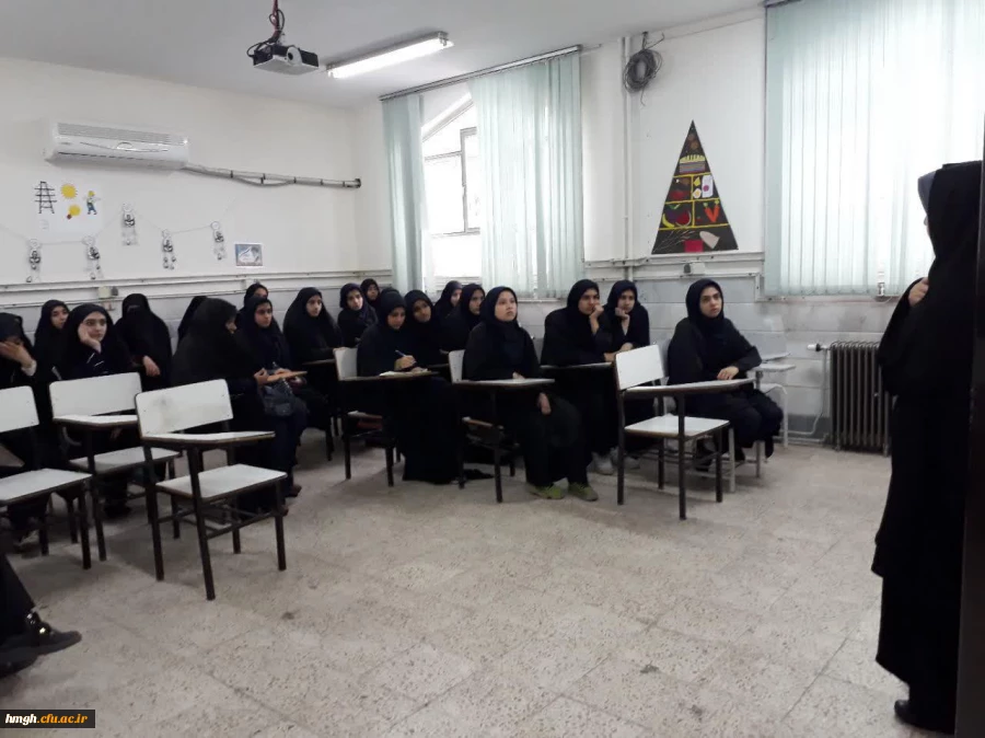 بازدید دانش آموزان دبیرستان قائمیه از پردیس حضرت معصومه(س) 2