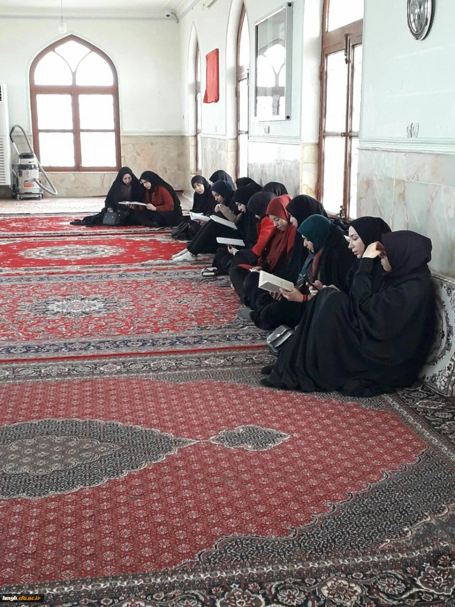 زیارت مقبره شهدای گمنام در کوه خضر 2