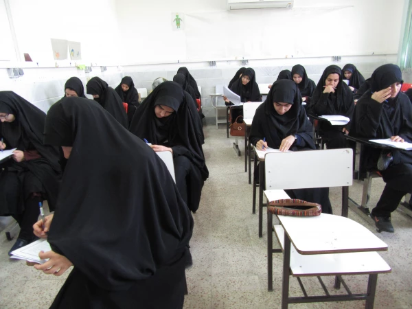 برگزاری آزمون  های 9 گانه عترت و معارف دینی بیست و نهمین جشنواره فرهنگی و هنری دانشگاه فرهنگیان در مرحله استانی 6