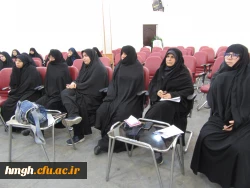 نشست مسؤولان پردیس حضرت معصومه(س) با نمایندگان دانشجویی 2