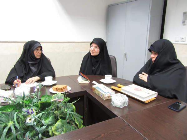 دیدار خانم کاوه از اداره کل امور اجتماعی معاونت فرهنگی و اجتماعی دانشگاه فرهنگیان با دبیران انجمن های علمی و کانون های فرهنگی پردیس حضرت معصومه(س) 2