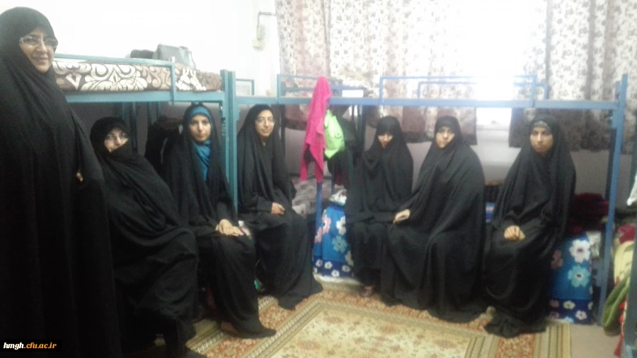 بازدید سرپرست پردیس حضرت معصومه(س) از سرای دانشجویی پردیس به مناسبت هفته سلامت 3