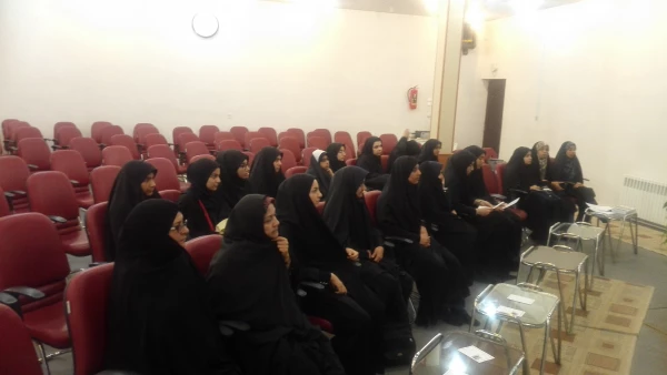 برگزاری ژورنال کلاب در پردیس حضرت معصومه(س) 2