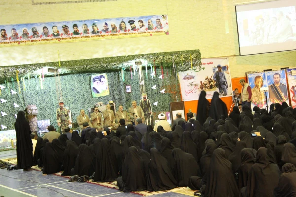 ساعت فرهنگی پردیس حضرت معصومه(س) در این هفته با یاد و خاطره شهدا عطرآگین شد. 2