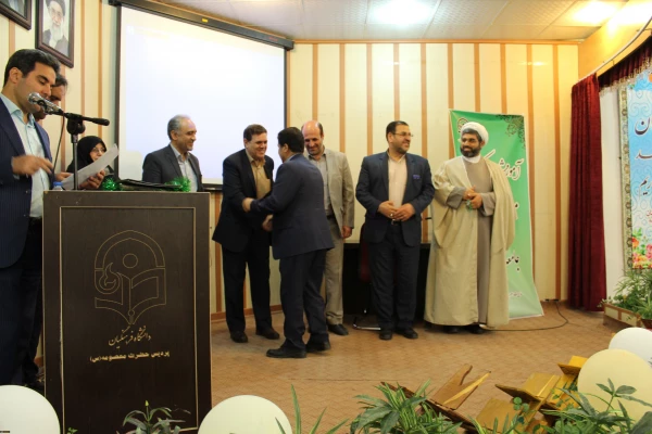 برگزاری مراسم بزرگداشت دهه سرآمدی آموزش و مقام شامخ معلم با حضور دکتر خنیفر ریاست محترم دانشگاه فرهنگیان در پردیس حضرت معصومه(س)  4