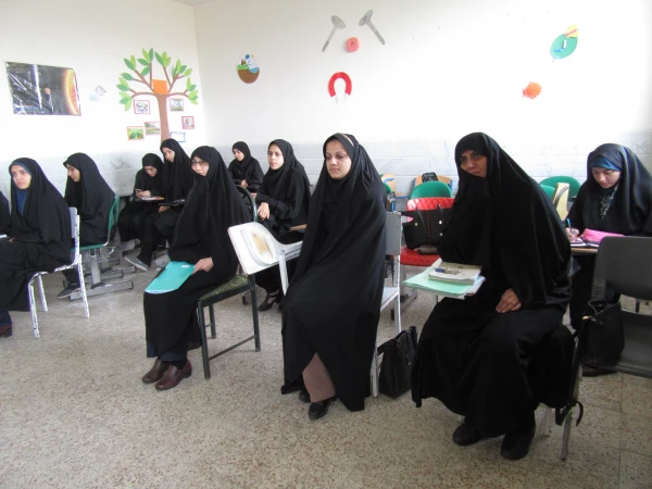 برگزاری جلسات دفاع از کارنمای معلمی (پروژه) 2