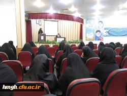 جلسه آموزش احکام پرکاربرد دانشجویی در پردیس حضرت معصومه(س) برگزار گردید. 2