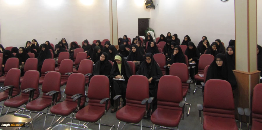 جلسه آموزش احکام پرکاربرد دانشجویی در پردیس حضرت معصومه(س) برگزار گردید. 2