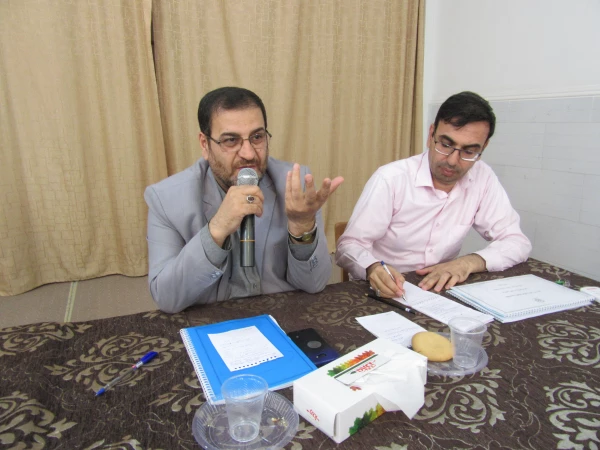 جلسه شورای اداری پردیس حضرت معصومه(س) برگزار گردید. 2