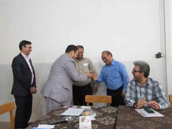 جلسه شورای اداری پردیس حضرت معصومه(س) برگزار گردید. 2