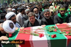 برگزار شد:

مراسم تشییع و خاکسپاری پیکر پاک شهید گمنام دفاع مقدس در پردیس حضرت معصومه (س) 2