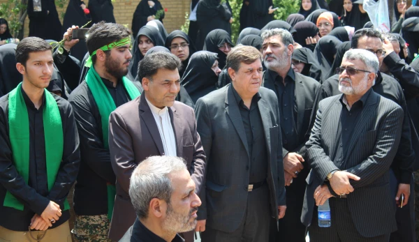 برگزار شد:

مراسم تشییع و خاکسپاری پیکر پاک شهید گمنام دفاع مقدس در پردیس حضرت معصومه (س) 2