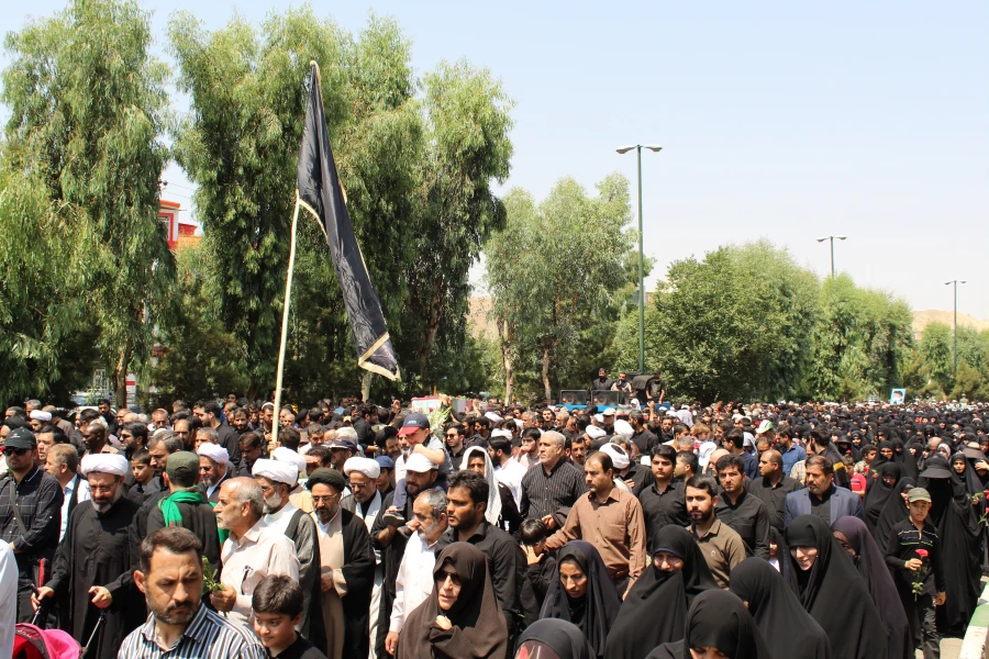 برگزار شد:

مراسم تشییع و خاکسپاری پیکر پاک شهید گمنام دفاع مقدس در پردیس حضرت معصومه (س) 2