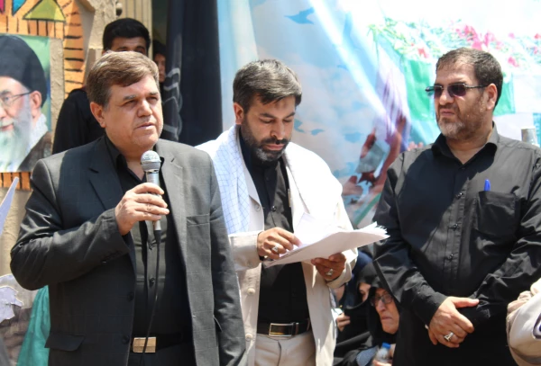 برگزار شد:

مراسم تشییع و خاکسپاری پیکر پاک شهید گمنام دفاع مقدس در پردیس حضرت معصومه (س) 2