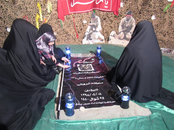 مراسم بزرگداشت هفتمین روز تدفین شهید گمنام در پردیس حضرت معصومه(س) برگزار شد. 2