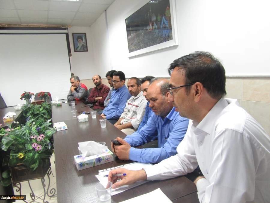 نشست صمیمی مسؤولان پردیس حضرت معصومه(س) با نیروهای خدماتی و شرکتی 2