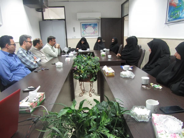 برگزار شد: 

جلسه شورای اداری پردیس حضرت معصومه(س) 2