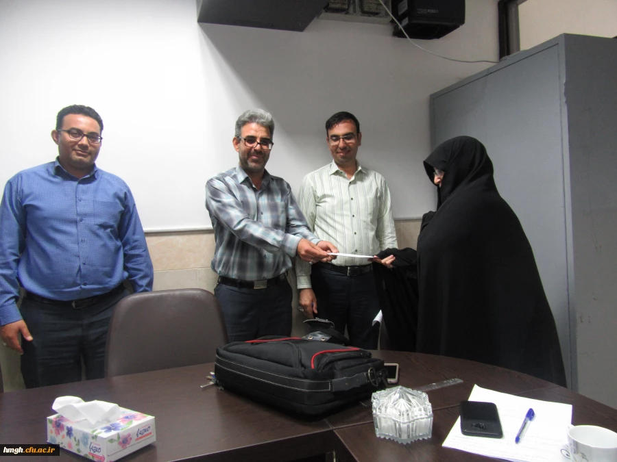 برگزار شد: 

جلسه شورای اداری پردیس حضرت معصومه(س) 2