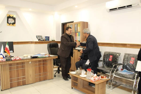 جلسه پیرامون ادامه همکاری های دانشگاه فرهنگیان استان قم و پژوهشکده فلسفه و کلام پژوهشگاه علوم و فرهنگ اسلامی برگزار گردید. 2