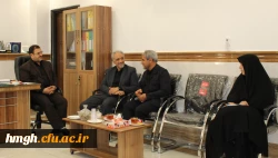 جلسه پیرامون ادامه همکاری های دانشگاه فرهنگیان استان قم و پژوهشکده فلسفه و کلام پژوهشگاه علوم و فرهنگ اسلامی برگزار گردید. 3