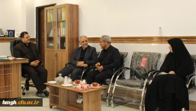 جلسه پیرامون ادامه همکاری های دانشگاه فرهنگیان استان قم و پژوهشکده فلسفه و کلام پژوهشگاه علوم و فرهنگ اسلامی برگزار گردید.