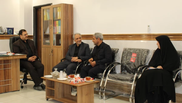 جلسه پیرامون ادامه همکاری های دانشگاه فرهنگیان استان قم و پژوهشکده فلسفه و کلام پژوهشگاه علوم و فرهنگ اسلامی برگزار گردید. 3