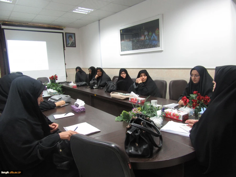 جلسه توجیهی اساتید کارورزی 1 برگزار گردید. 6