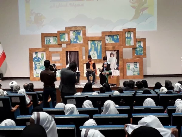 حضور دانشجومعلمان پردیس حضرت معصومه(س) در همایش قصه گویی کانون پرورش فکری کودکان و نوجوانان 2