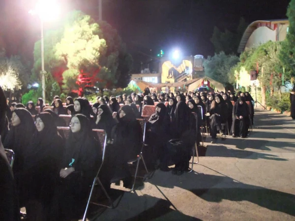 برگزار شد: 

یادوداره شهید گمنام مدفون در پردیس حضرت معصومه(س) 2