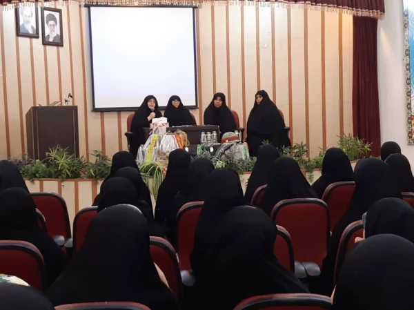 جلسه توجیهی دانشجومعلمان غیربومی ورودی 98 سرای دانشجویی 2