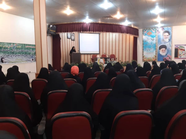 جلسه توجیهی دانشجومعلمان غیربومی ورودی 98 سرای دانشجویی 5