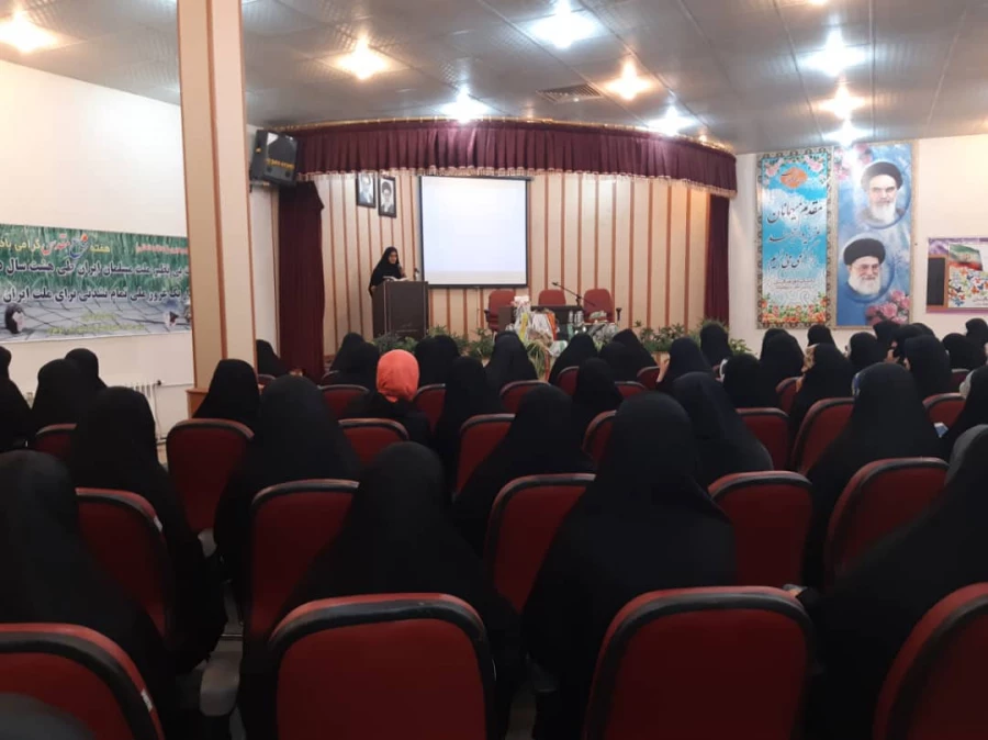 جلسه توجیهی دانشجومعلمان غیربومی ورودی 98 سرای دانشجویی 5