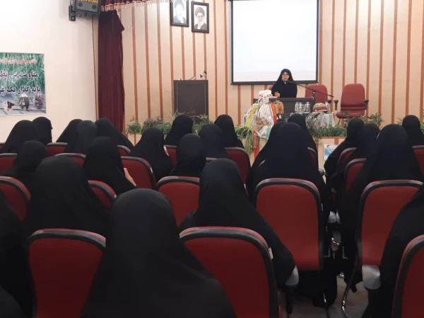 جلسه توجیهی دانشجومعلمان غیربومی ورودی 98 سرای دانشجویی 7