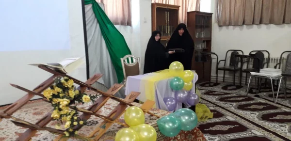 برگزاری برنامه ساعت فرهنگی به مناسبت هفته قرآن: 

پژوهش قرآنی با موضوع معجزات علمی قرآن: آفرینش انسان در قرآن 2