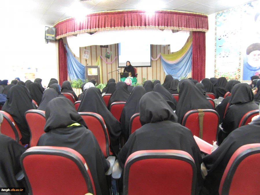 برگزاری سلسله کارگاه های آشنایی با مسیر پژوهش 4