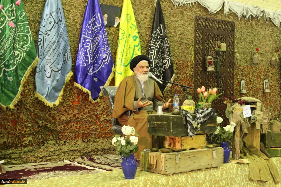 ویژه برنامه باشکوه گرامیداشت هفته بسیج در پردیس حضرت معصومه(س) برگزار شد. 2