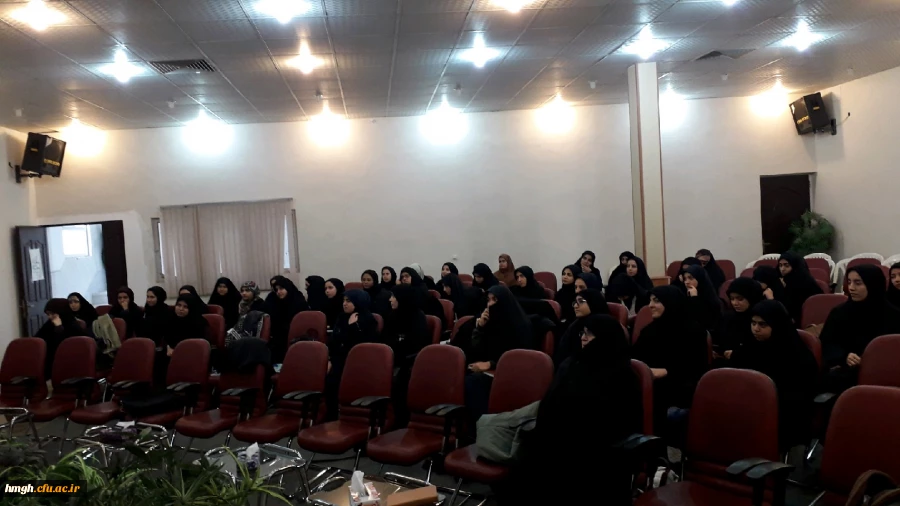 نشست معاون ابتدایی اداره کل آموزش و پرورش استان قم با داشجومعلمان پردیس حضرت معصومه(س)  2