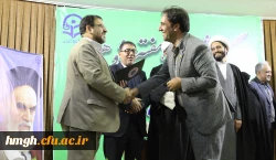 با حضور انصاری راد معاون دانشجویی دانشگاه فرهنگیان در قم برگزار شد:

بزرگداشت هفته پژوهش و گرامیداشت روز وحدت حوزه و دانشگاه
 2