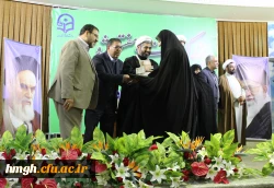 با حضور انصاری راد معاون دانشجویی دانشگاه فرهنگیان در قم برگزار شد:

بزرگداشت هفته پژوهش و گرامیداشت روز وحدت حوزه و دانشگاه
 5