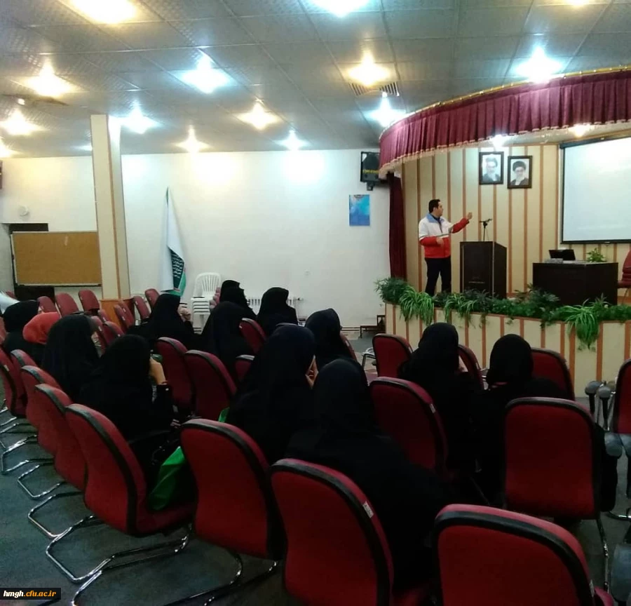 برگزاری کارگاه آشنایی با نهضت صلیب سرخ   2