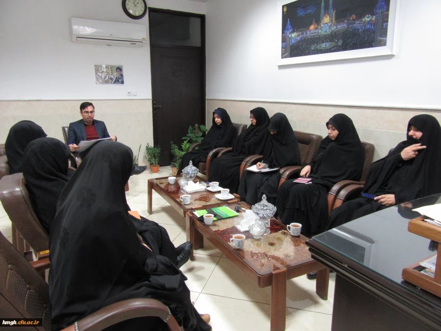 جلسه شورای پردیس حضرت معصومه(س) با موضوع تدارکات و اقدامات لازم در روز تشییع پیکر پاک شهید حاج قاسم سلیمانی برگزار شد. 2